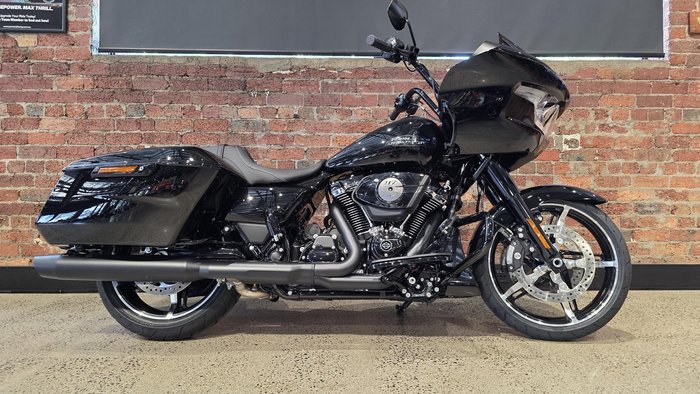 Harley-Davidson Road Glide 117 (FLTRX) Touring
