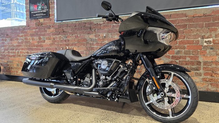 Harley-Davidson Road Glide 117 (FLTRX) Touring