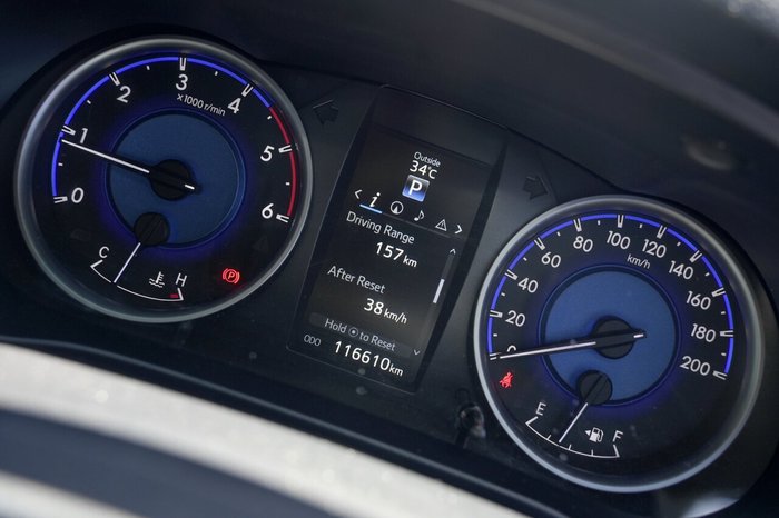 2017 Toyota Hilux SR5