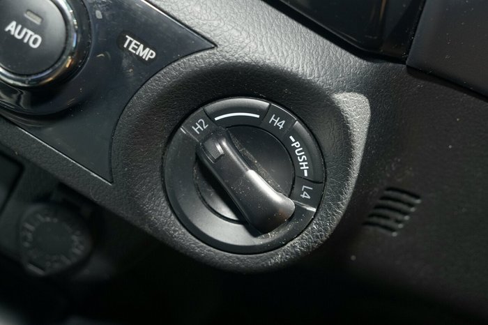 2017 Toyota Hilux SR5