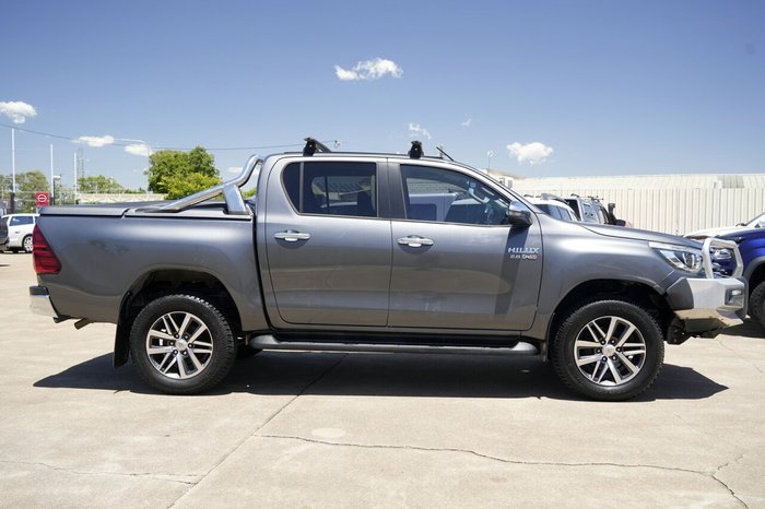2017 Toyota Hilux SR5