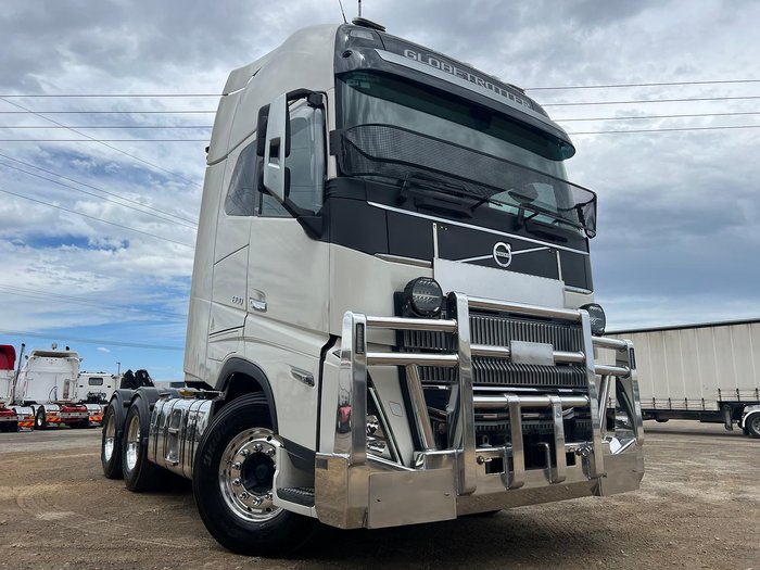 2022 Volvo Fh600 Globetrotter 131 Tonne Gcm. B DOUBLE/ROAD TRAIN