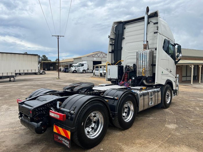 2022 Volvo Fh600 Globetrotter 131 Tonne Gcm. B DOUBLE/ROAD TRAIN