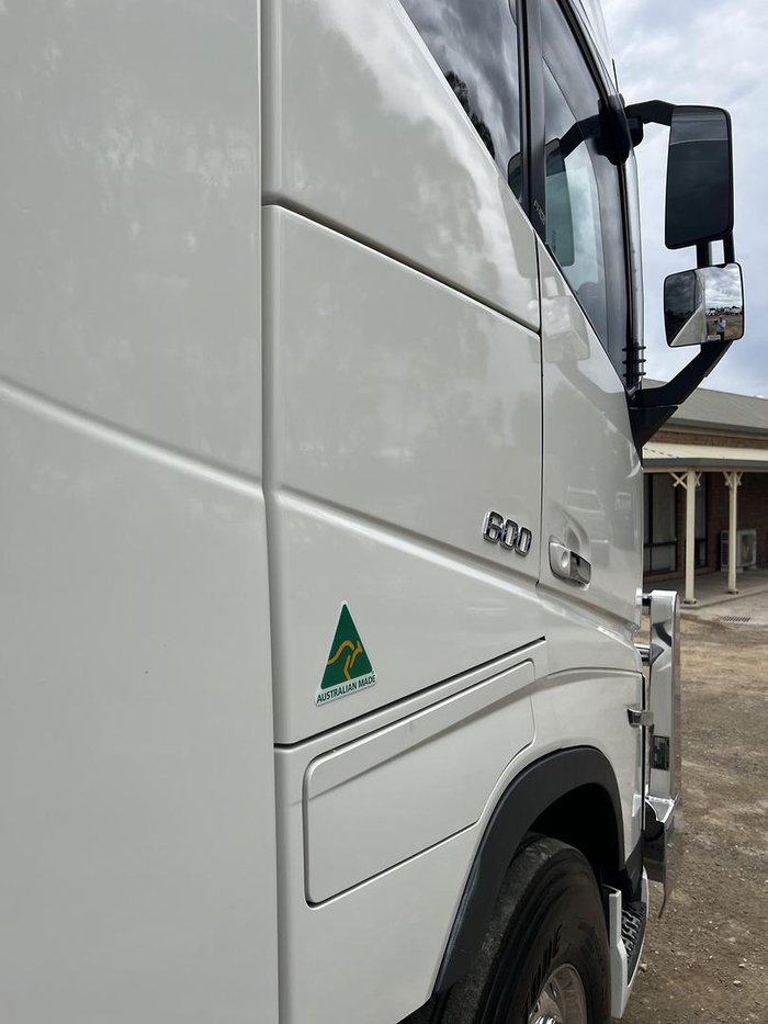 2022 Volvo Fh600 Globetrotter 131 Tonne Gcm. B DOUBLE/ROAD TRAIN