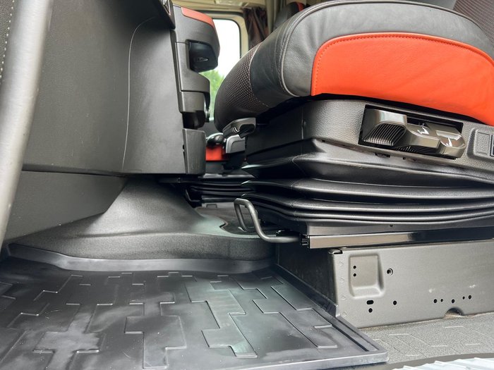 2022 Volvo Fh600 Globetrotter 131 Tonne Gcm. B DOUBLE/ROAD TRAIN