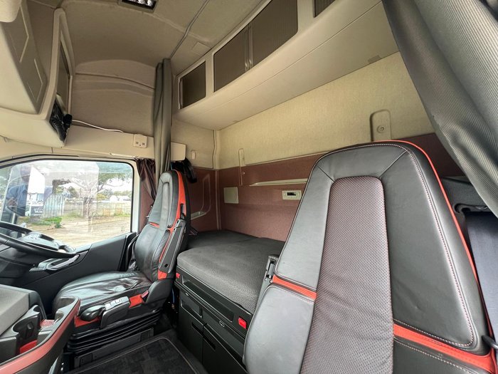 2022 Volvo Fh600 Globetrotter 131 Tonne Gcm. B DOUBLE/ROAD TRAIN