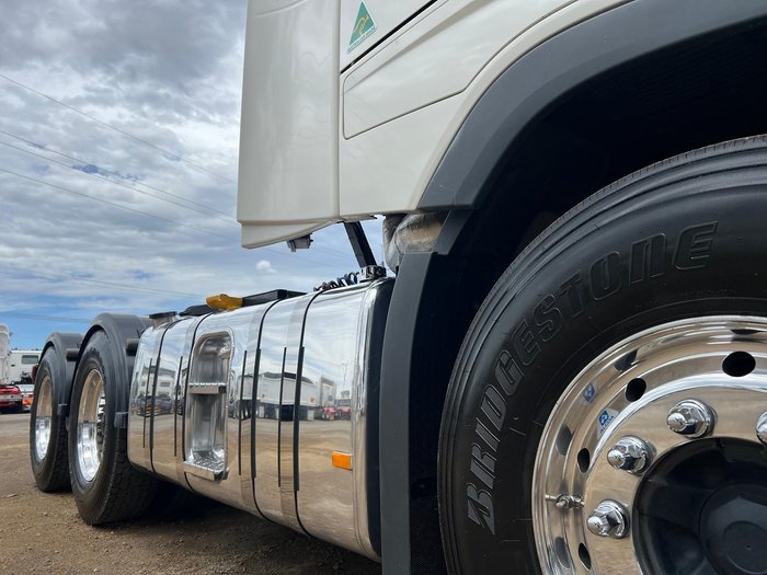 2022 Volvo Fh600 Globetrotter 131 Tonne Gcm. B DOUBLE/ROAD TRAIN