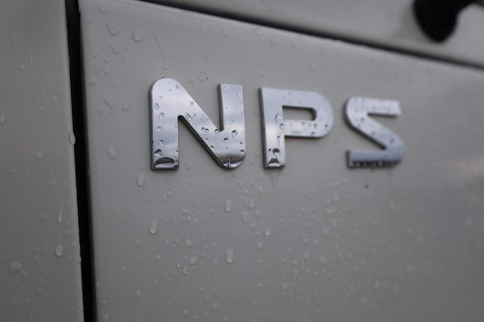 2022 Isuzu Nps75-155 4x4 Tray with Crane White