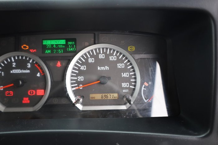 2022 Isuzu N Series NPS75-155 4X4 Dropside Tray with Crane White