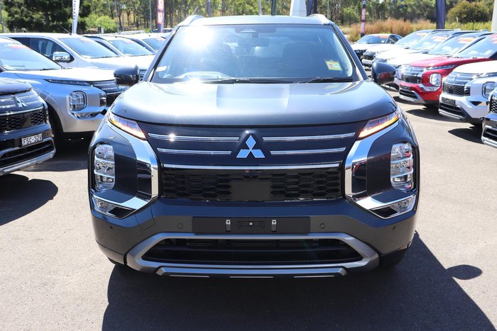 2025 Mitsubishi Outlander Exceed