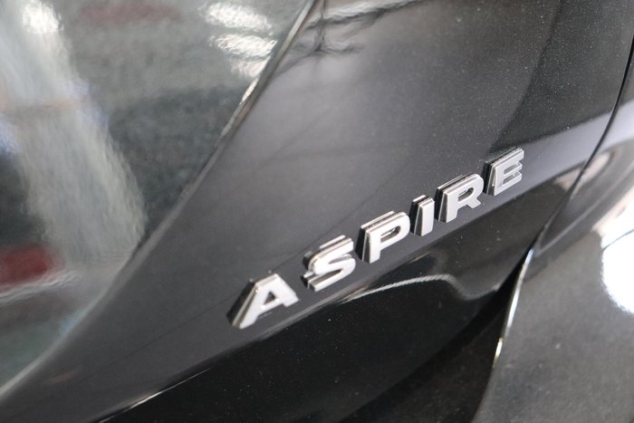 2025 Mitsubishi Outlander Aspire