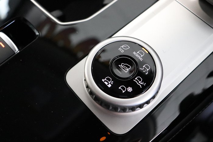 2025 Mitsubishi Outlander Aspire