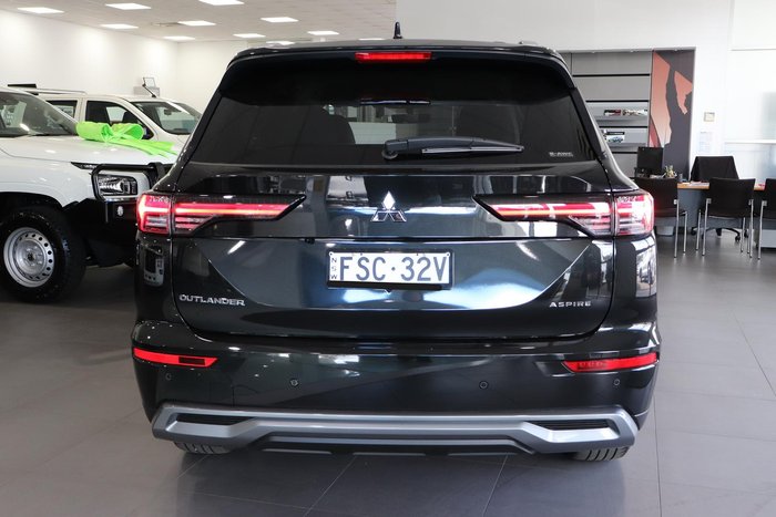 2025 Mitsubishi Outlander Aspire