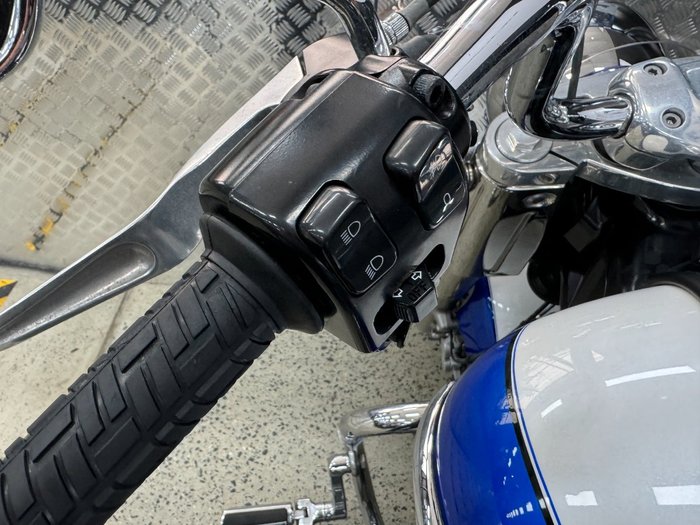 2015 Triumph THUNDERBIRD LT BLUE