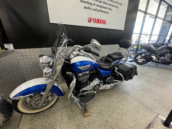 2015 Triumph THUNDERBIRD LT BLUE