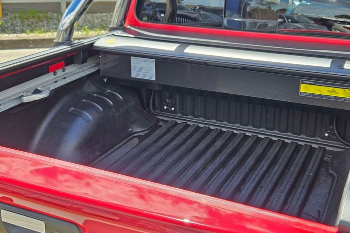 2021 Nissan Navara ST-X