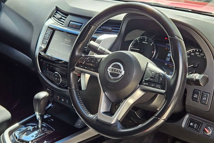 2021 Nissan Navara ST-X