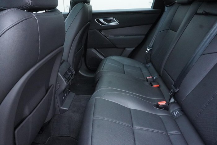 2024 Land Rover Range Rover Velar P250 Dynamic SE