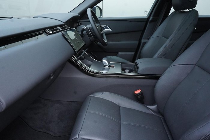 2024 Land Rover Range Rover Velar P250 Dynamic SE