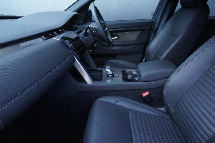 2024 Land Rover Discovery Sport P250 Dynamic SE