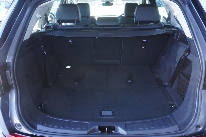 2024 Land Rover Discovery Sport P200 S