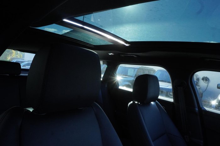 2024 Land Rover Range Rover Velar P250 Dynamic SE