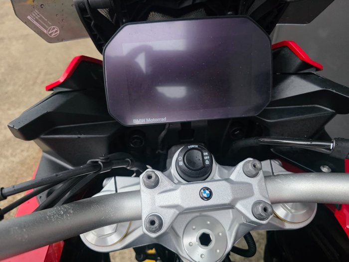 2021 BMW F 900 XR RED