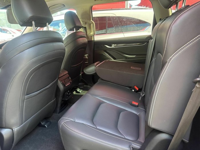 2021 LDV D90 Executive