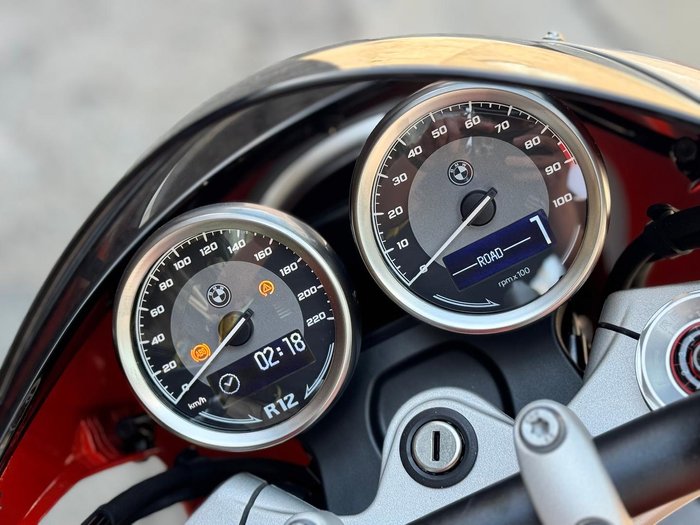 2025 BMW Motorrad R 12 S R 12 Orange