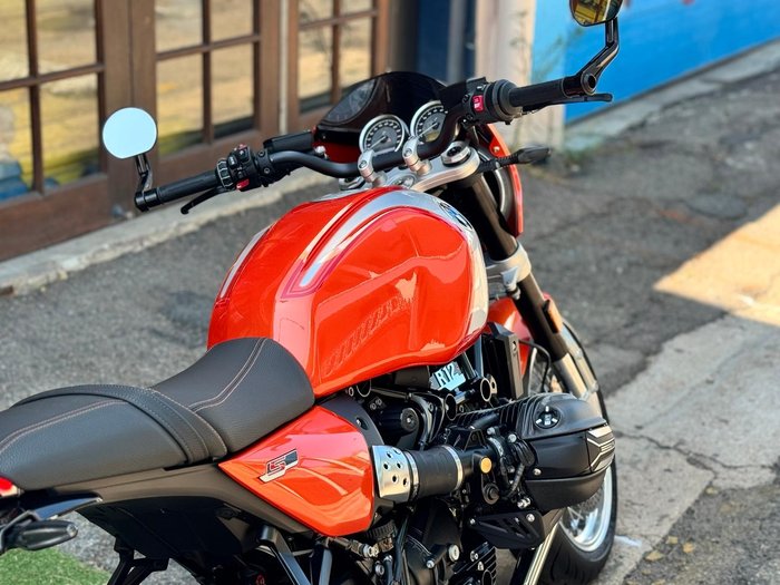 2025 BMW Motorrad R 12 S R 12 Orange