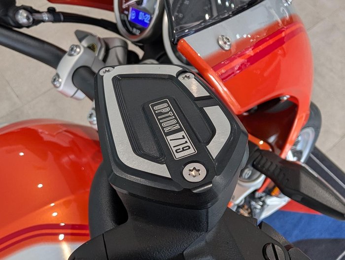 2025 BMW Motorrad R 12 S R 12 Orange