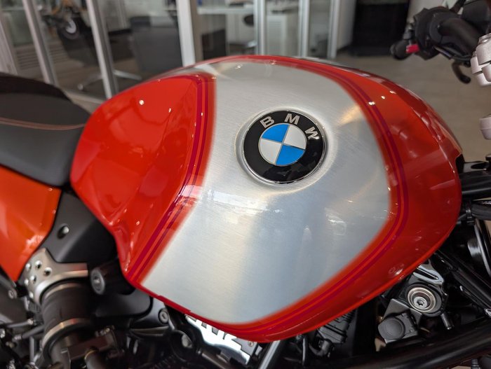 2025 BMW Motorrad R 12 S R 12 Orange