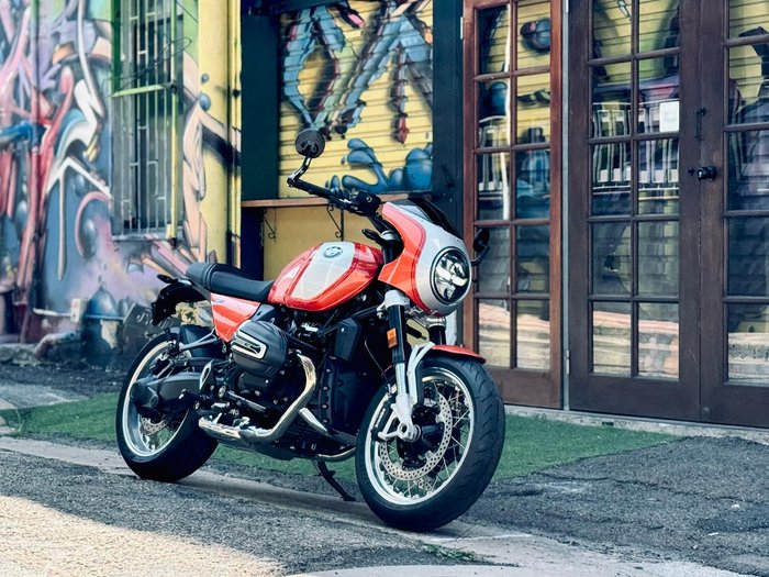 2025 BMW Motorrad R 12 S R 12 Orange