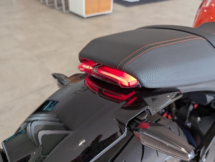 2025 BMW Motorrad R 12 S R 12 Orange