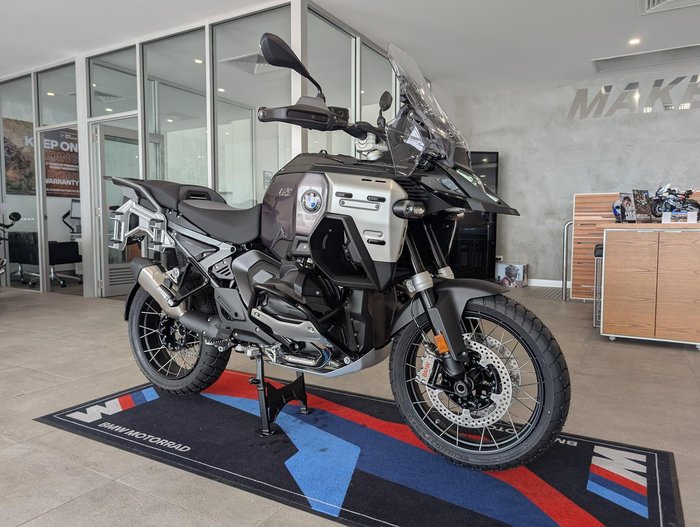 2025 BMW Motorrad R 1300 GS Adventure Triple Black R 1300 Black
