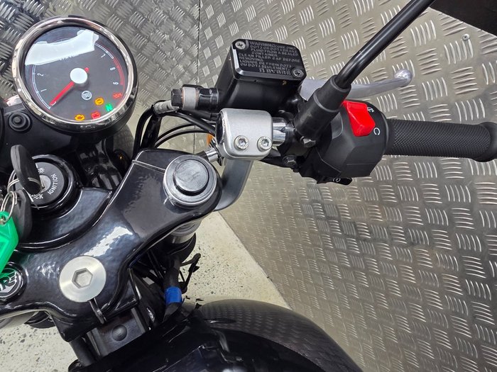 2022 ROYAL ENFIELD (SEE ALSO ENFIEL CONTINENTAL GT 650 E5 CUSTOM WHITE