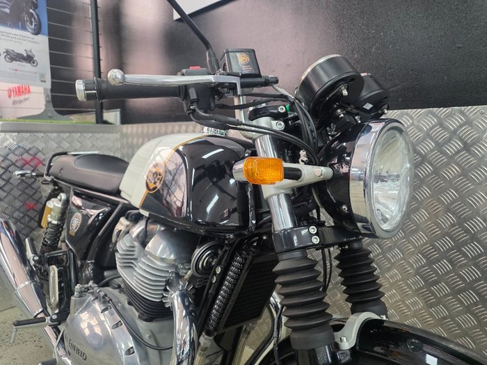 2022 ROYAL ENFIELD (SEE ALSO ENFIEL CONTINENTAL GT 650 E5 CUSTOM WHITE