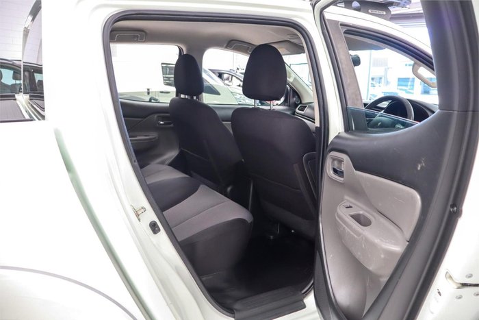 2018 Mitsubishi Triton GLX+ MQ MY18 4X4 Dual Range White