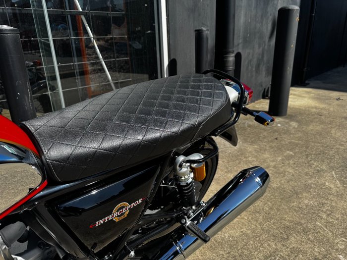 2025 Royal Enfield (see Also Enfiel INTERCEPTOR 650 E5 CLASSIC MARK 2