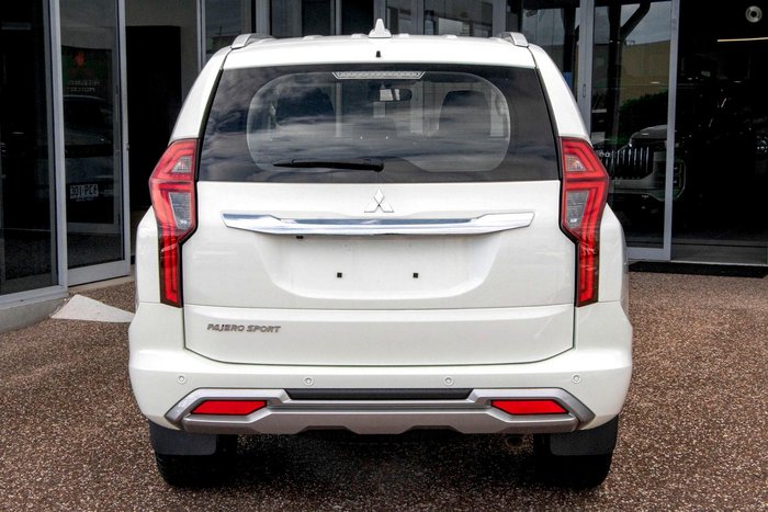 2025 Mitsubishi Pajero Sport GLX