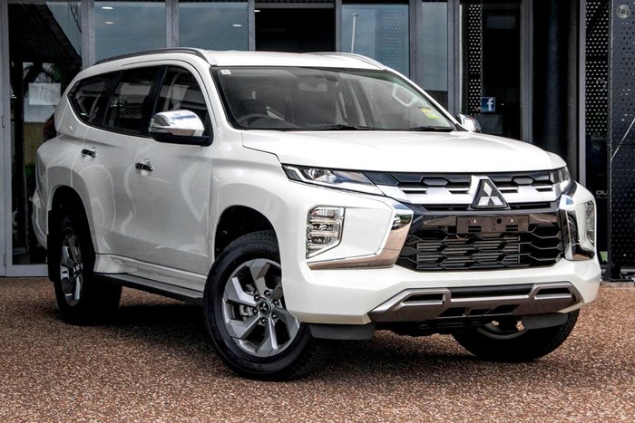 2025 Mitsubishi Pajero Sport GLX