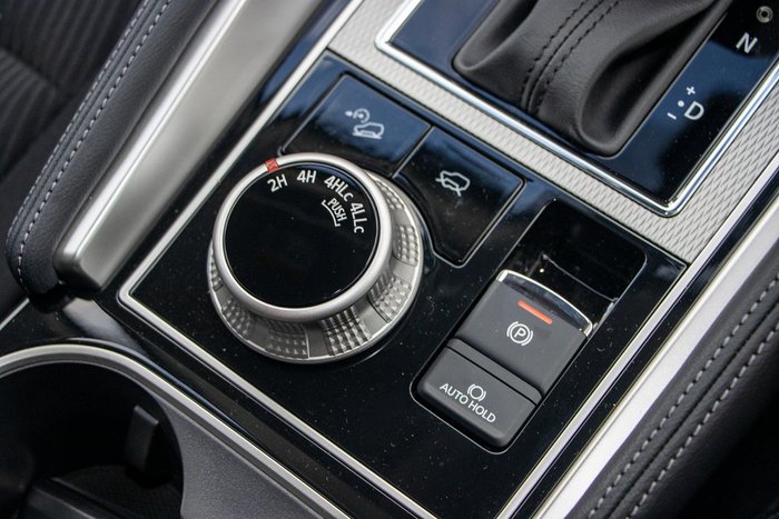 2025 Mitsubishi Pajero Sport GLX