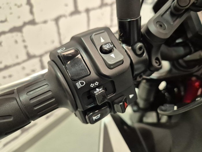 2022 Kawasaki Z900 (ZR900F) Z White