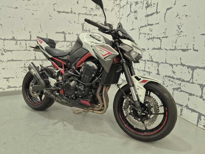 2022 Kawasaki Z900 (ZR900F) Z White