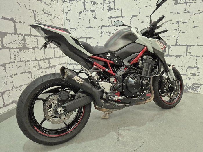 2022 Kawasaki Z900 (ZR900F) Z White