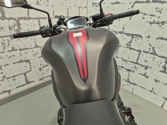 2022 Kawasaki Z900 (ZR900F) Z White