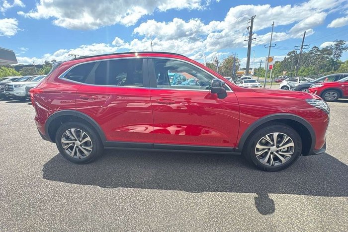 2025 GWM Haval Jolion Lux A01 Mars Red (1Y01)