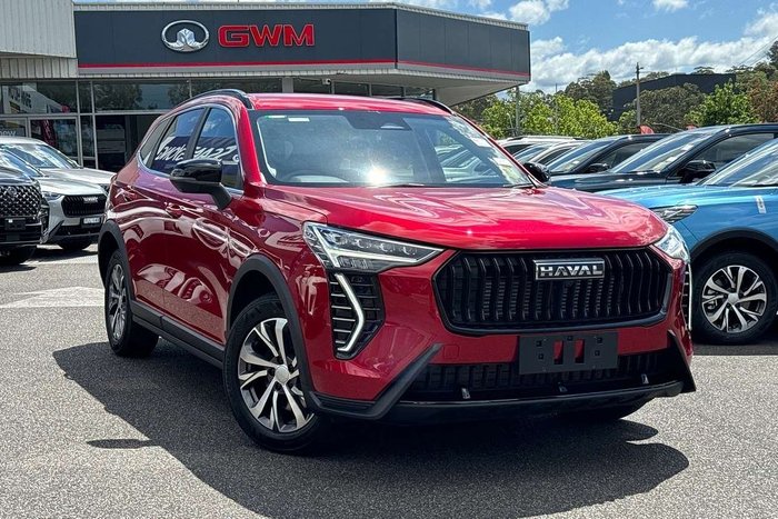 2025 GWM Haval Jolion Lux A01 Mars Red (1Y01)