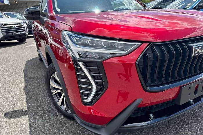 2025 GWM Haval Jolion Lux A01 Mars Red (1Y01)