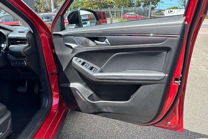 2025 GWM Haval Jolion Lux A01 Mars Red (1Y01)